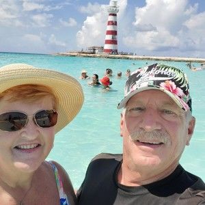 Meet your Posher, Louis